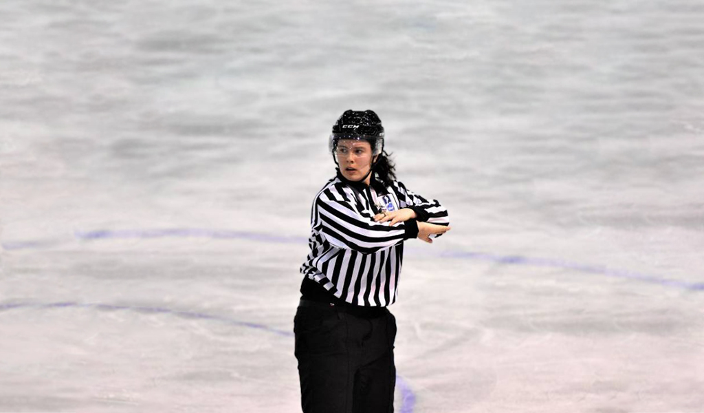 Ref for Women's IIHF
